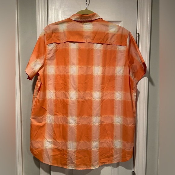 Eddie Bauer Size LT Orange Coral Vented Short Sleeve Button Down Hiking Shirt - Picture 13 of 14